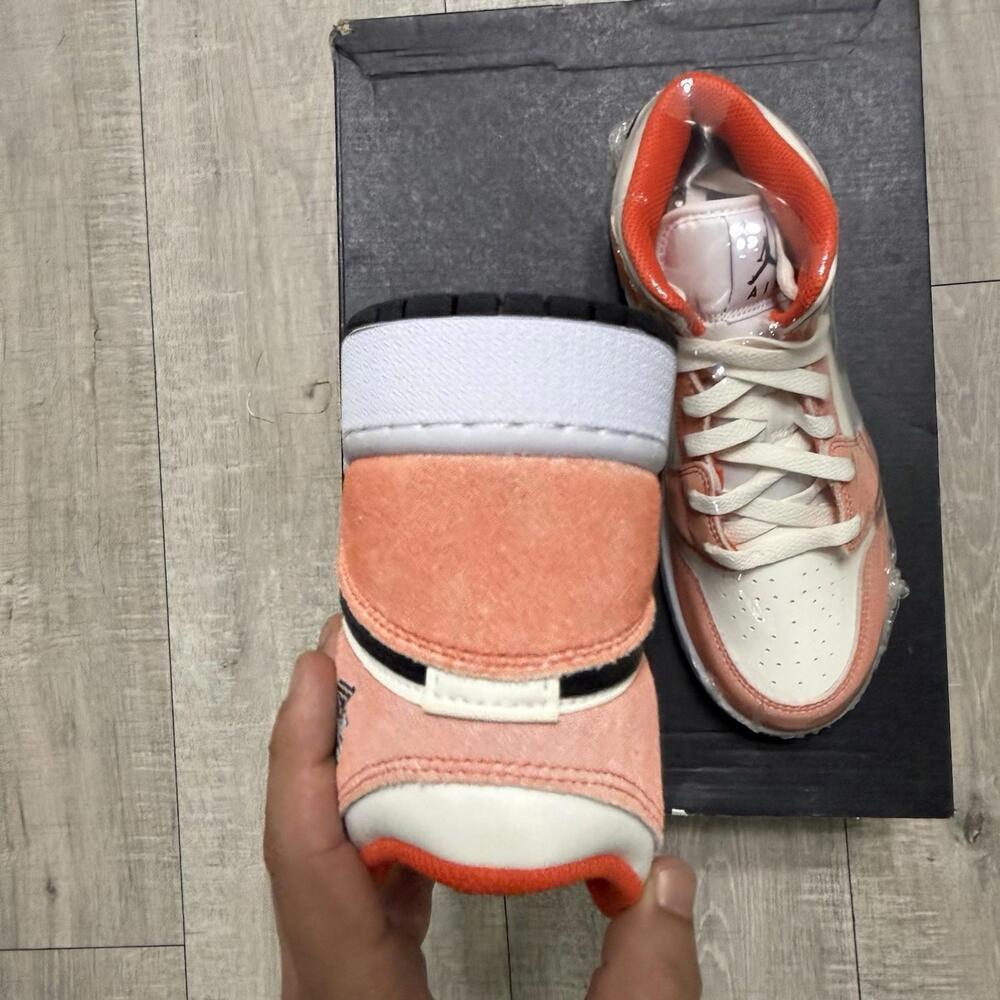 Nike Air Jordan 1 Mid SE GS White Sail Orange Suede DV1336-800 Women 7 - Picture 4 of 8
